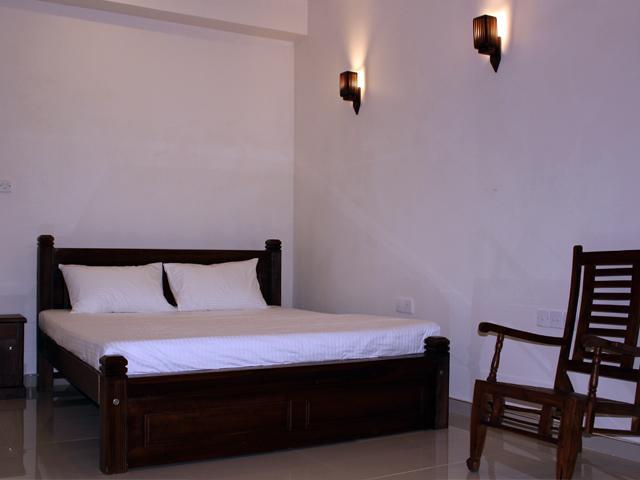 נלת'אניה Delhousie Hotel מראה חיצוני תמונה